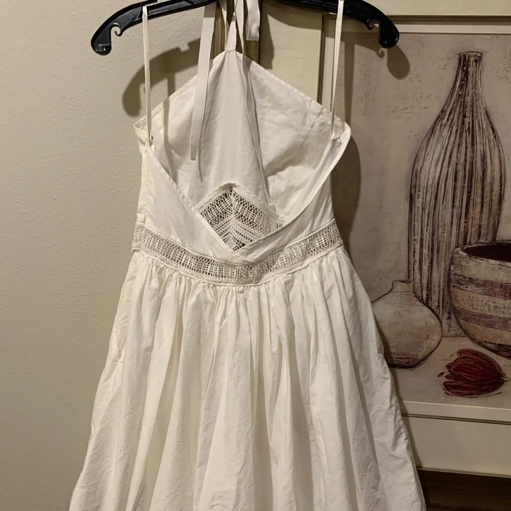 Catherine Malandrino White Dress with Lace Accent - Picture 3 of 13